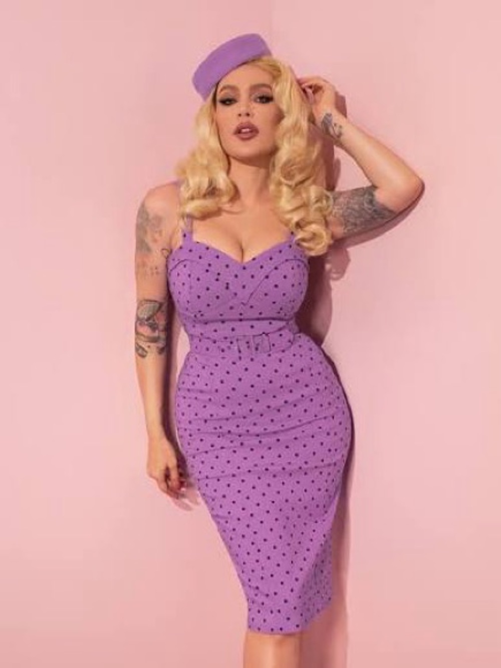 MANEATER WIGGLE DRESS IN SUNSET PURPLE POLKA DOT